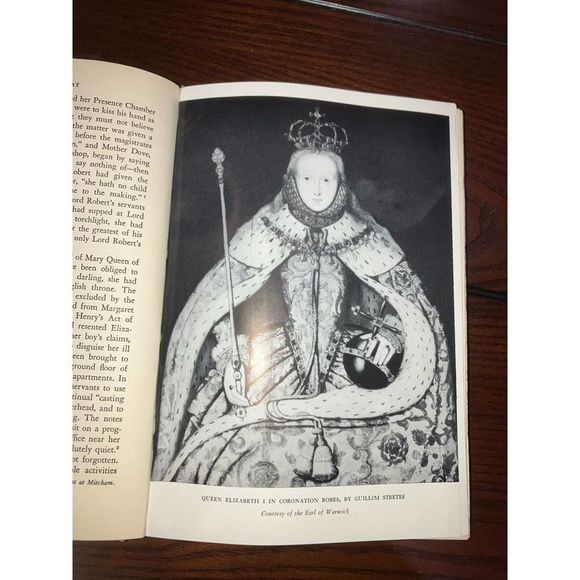 Vintage Elizabeth The Great Hardback Book! - Picture 7 of 12